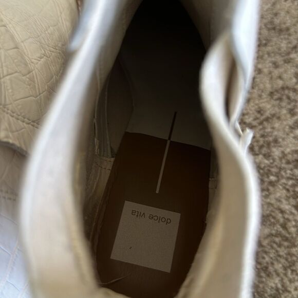 DOLCE VITA Cafe Patent Huey Ivory Booties 10 - Picture 7 of 8